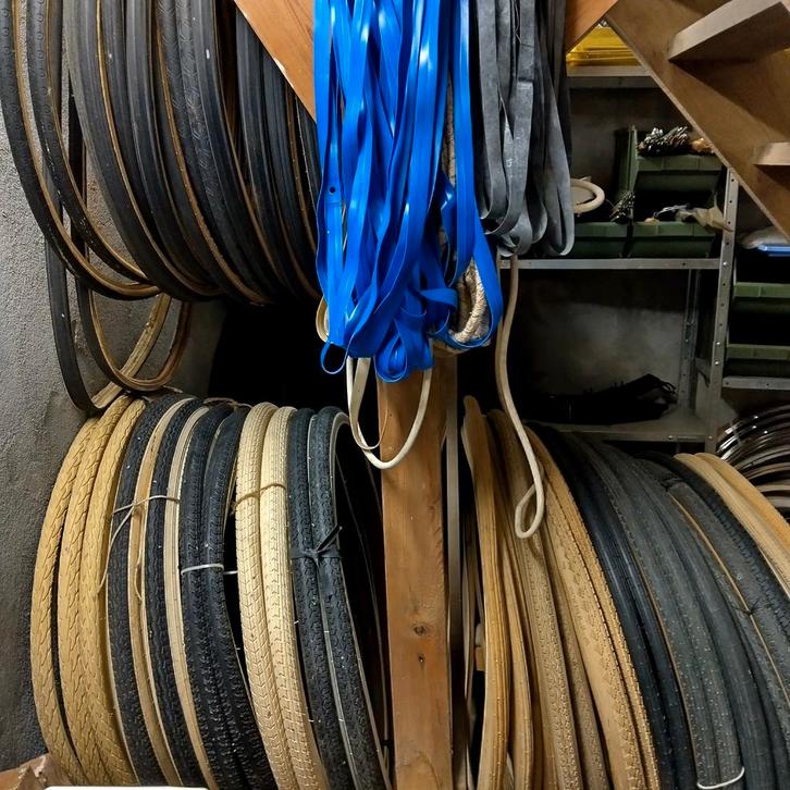 NOS oude fietsbanden antiek vintage, Fietsen en Brommers, Fietsen | Oldtimers, Ophalen