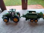 bruder  tractor met pres  John deere 7930, Kinderen en Baby's, Ophalen of Verzenden, Nieuw