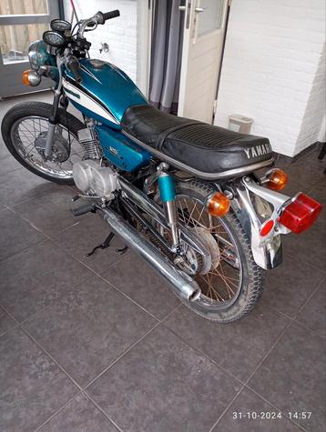 Yamaha rd as3 125 cc  1973 matching nummers +extra spullen  disponible aux enchères