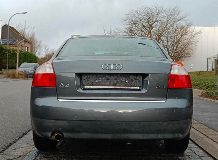 Audi A4 2003, Autos, Audi, Particulier, ABS, Airbags, Air conditionné, Bluetooth, Vitres électriques, Radio, Essence, Euro 5, Autre carrosserie