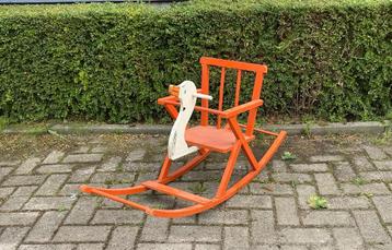 2 houten hobbelpaardjes, Enlèvement