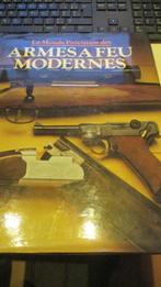 Livres "Le monde fascinant des armes à feu moderne", Livres, Comme neuf, Enlèvement ou Envoi