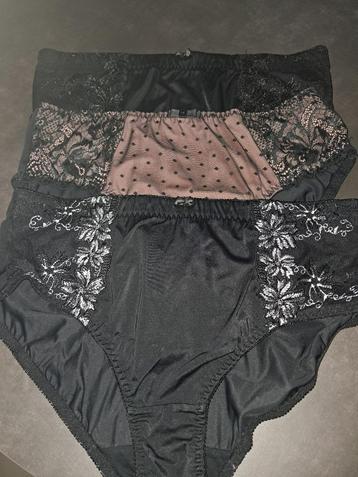 3 slips noir fantaisie beschikbaar voor biedingen