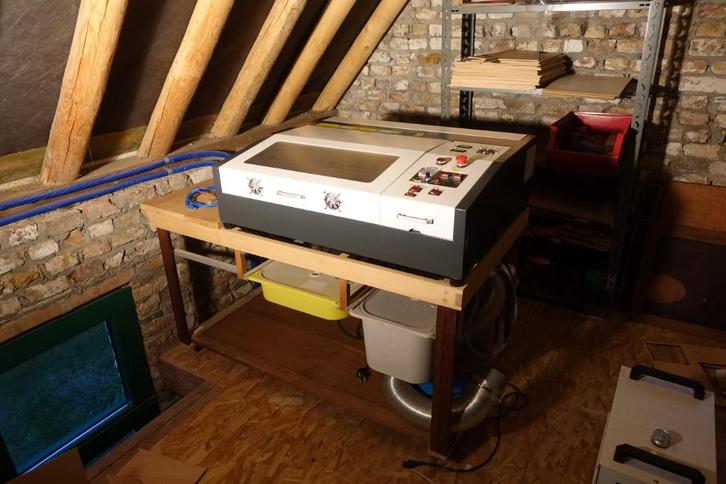 50W CO2 laser met tafel, Hobby en Vrije tijd, Elektronica-componenten, Gebruikt, Ophalen