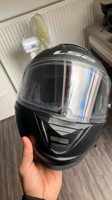 Ls2 motorhelm als nieuw maat S beschikbaar voor biedingen