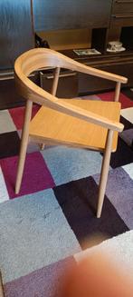 stevige houten stoel, Huis en Inrichting, Stoelen, Zo goed als nieuw, Ophalen