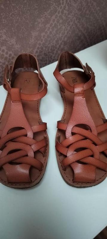 sandalen van Zara  beschikbaar voor biedingen