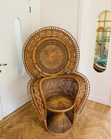 Vintage peacock chair beschikbaar voor biedingen