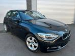 BMW 116i Sport Line 73.000km / leder/ led/ navi/ TOPSTAAT, Auto's, 100 kW, Euro 5, 1 Reeks, Zwart