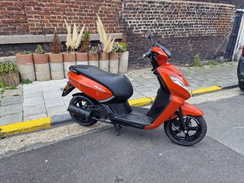 Peugeot kisbee classe A, Fietsen en Brommers, Scooters | Peugeot, Gebruikt, Overige modellen, Klasse A (25 km/u), Benzine, Ophalen