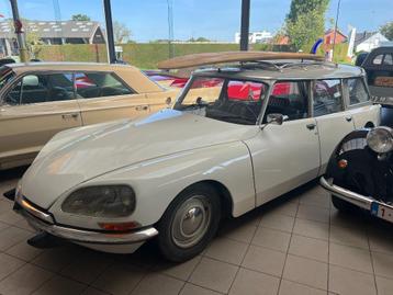 Citroen DS ambulance 1971 disponible aux enchères