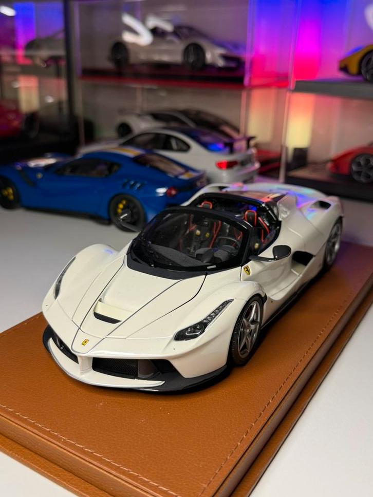 1/18 Ferrari LaFerrari Aperta BBR, Hobby en Vrije tijd, Modelauto's | 1:18, Auto, Autoart, Ophalen of Verzenden