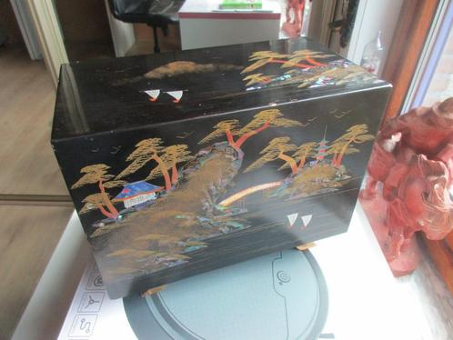 SHARP PAGODA  PF-116. Japan. +-1955, Antiek en Kunst, Antiek | Tv's en Audio, Ophalen of Verzenden