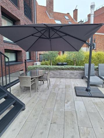 Hangparasol 3x3mtr Merk Avola Zwart-Aluminium beschikbaar voor biedingen