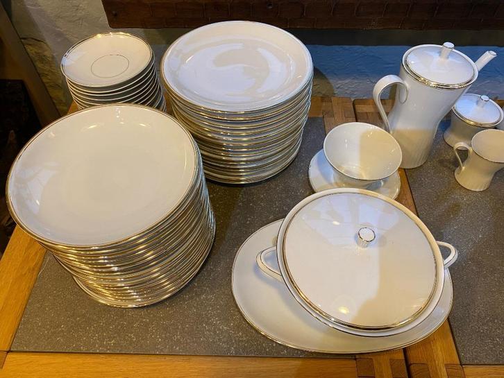 Eet- en koffieservies Scherzer Bavaria, Antiek en Kunst, Antiek | Servies compleet, Ophalen