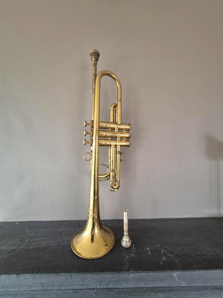 Trompette ancienne Besson, Musique & Instruments, Instruments à vent | Trompettes, Envoi