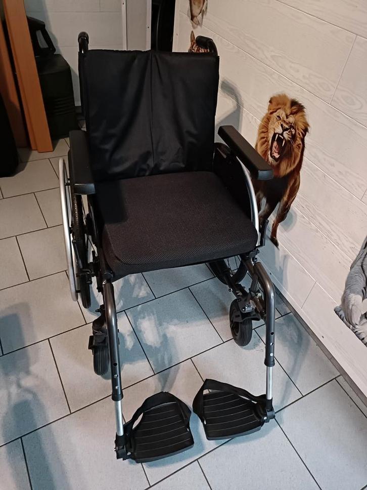 Chaise roulante pliable et démontable VERMEIREN V500 46cm, Diversen, Rolstoelen, Ophalen