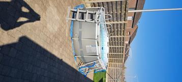 Zwembad 2x4x1.2m met zandfilter beschikbaar voor biedingen
