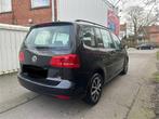 Volkswagen Touran 1.6 TDI Trendline Bluemotion, Auto's, Euro 5, Monovolume, Zwart, Bedrijf