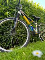 Vélo pour enfant de 6-8 ans, Fietsen en Brommers, Fietsen | Kinderfietsjes, Ophalen, 20 inch of meer, Zijwieltjes, Gebruikt