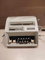 Vintage mechanische rekenmachine, Ophalen
