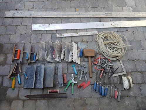 outillage maçon - paveur, Doe-het-zelf en Bouw, Gereedschap | Overige machines, Gebruikt, Ophalen