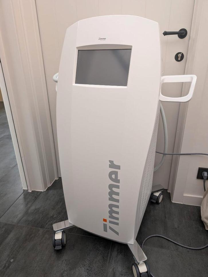 TE KOOP: Zimmer Z-Lipo Cryolipolyse toestel (1 jaar oud), Electroménager, Électroménager & Équipement Autre, Comme neuf, Enlèvement