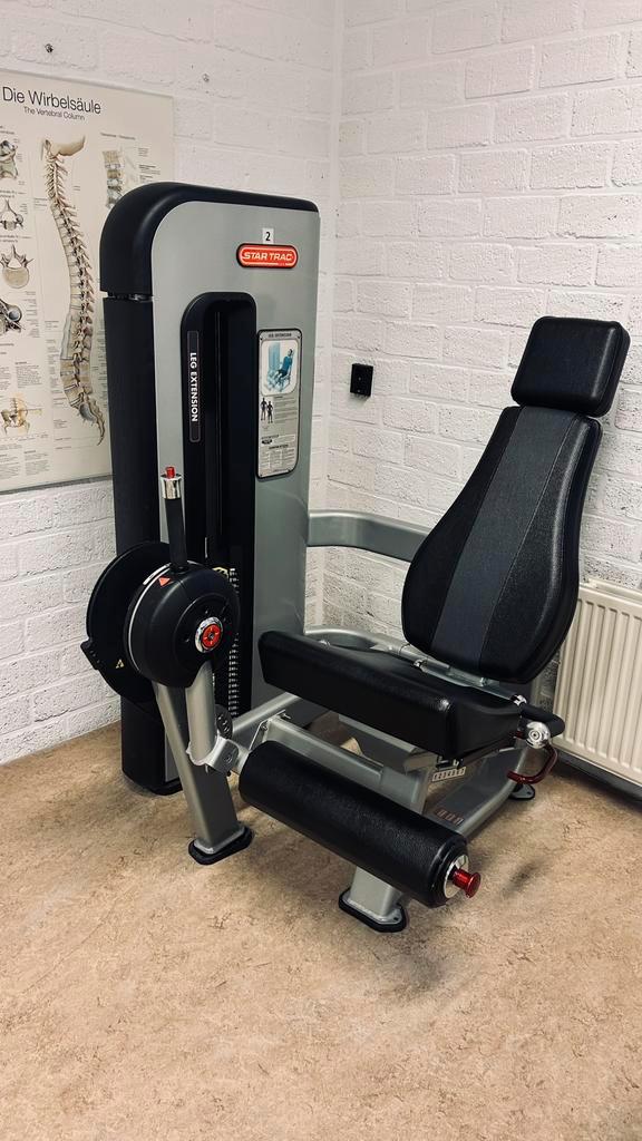 STAR TRAC LEG EXTENSION, Sport en Fitness, Fitnessmaterialen, Zo goed als nieuw, Ophalen