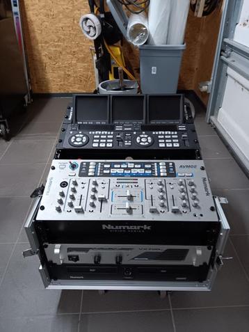 Complete discobar, karaoke, 6 speakers en 40" tv beschikbaar voor biedingen