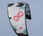 Eleveight XS V4 " 8 mètres", Sports nautiques & Bateaux, Kitesurf
