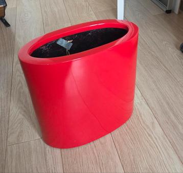 Fiber decoratieve planten bak beschikbaar voor biedingen