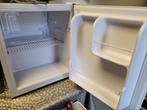 Mini koelkast - 1 maand oud, Minder dan 75 liter, Ophalen, Zo goed als nieuw, Zonder vriesvak