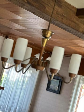 Authentieke jaren ’50 luster – hout, messing & opaalglas beschikbaar voor biedingen