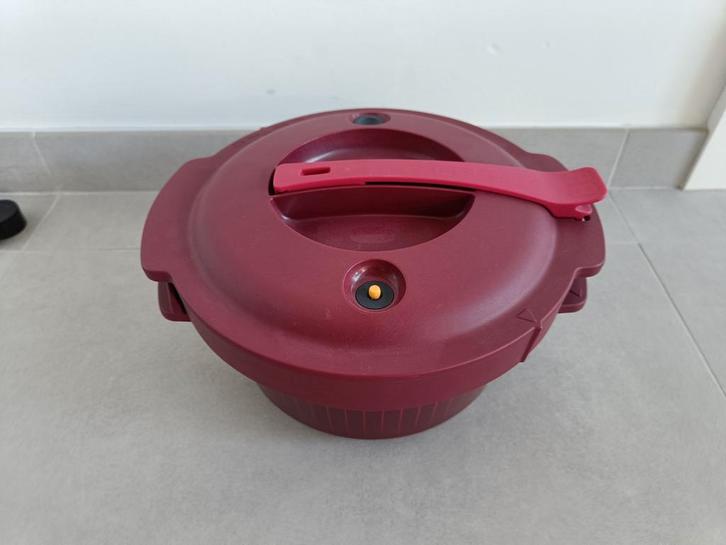 Tupperware snelkookpot 3L, Maison & Meubles, Cuisine| Tupperware, Comme neuf, Enlèvement ou Envoi