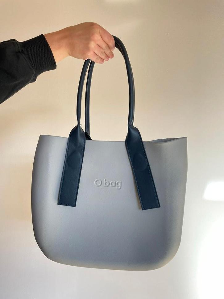 O bag handtas, Bijoux, Sacs & Beauté, Sacs | Sacs à bandoulière, Comme neuf, Autres marques, Gris, Enlèvement