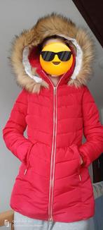 Doudoune d'hiver rouge avec capuche à fourrure, Vêtements | Femmes, Vestes | Hiver, Comme neuf, Enlèvement, Rouge