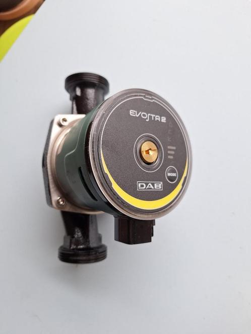 DAB Evosta 2 NIEUWE circulatiepomp, Doe-het-zelf en Bouw, Verwarming en Radiatoren, Nieuw, Overige typen, Ophalen of Verzenden