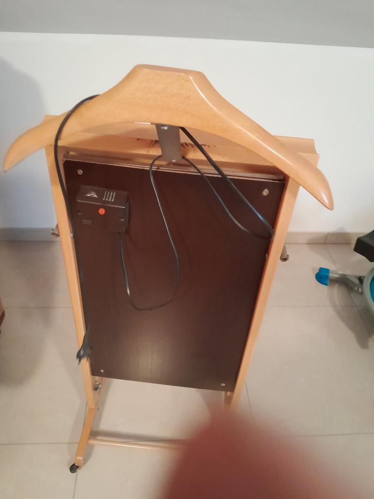 VALET ELECTRIQUE, Enlèvement