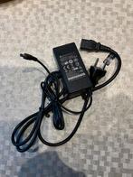 Chargeur, alimentation 12 V/3 A, 2 disponibles, Electroménager, Pièces & Accessoires, Enlèvement, Comme neuf