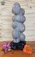 Decoratieve kalkstenen sculptuur op voet (draken eieren), Antiek en Kunst, Ophalen of Verzenden