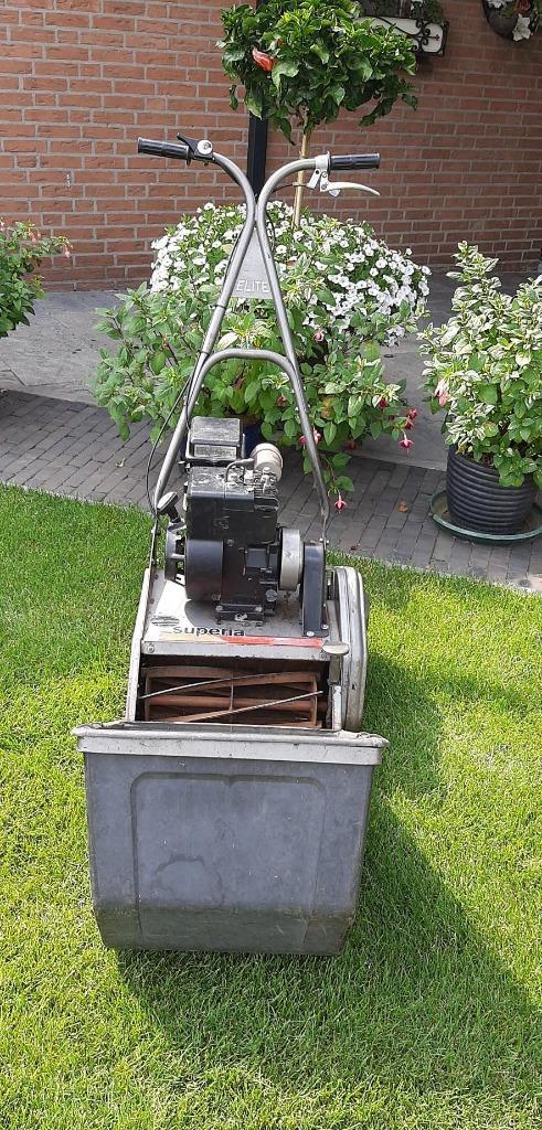 grasmaaimachine., Tuin en Terras, Grasmaaiers, Gebruikt, Benzine-grasmaaier, 30 t/m 39 cm, Kooimesmaaier, Opvangbak, Ophalen