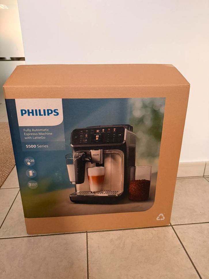 Philips 5500 series !!NIEUW!!, Electroménager, Cafetières, Café en grains, Autres modèles, Enlèvement