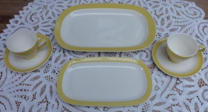 Div. lichtgeel & geel servies, serviesgoed, leuk voor Pasen, Diversen, Pasen, Gebruikt, Ophalen of Verzenden