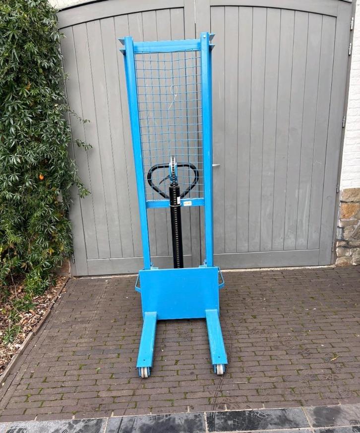Manuele stapelaar eurokraft 300kg, Doe-het-zelf en Bouw, Palletwagens en Pompwagens, Zo goed als nieuw, Ophalen