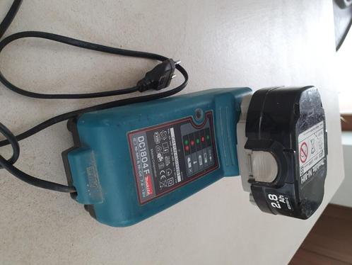 Makita oplader en accu, Doe-het-zelf en Bouw, Gereedschap | Machine-onderdelen en Toebehoren, Gebruikt, Ophalen