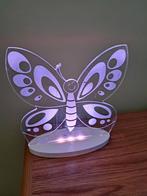 Nachtlampje vlinder met verschillende kleuren en sterktes, Comme neuf, Enlèvement