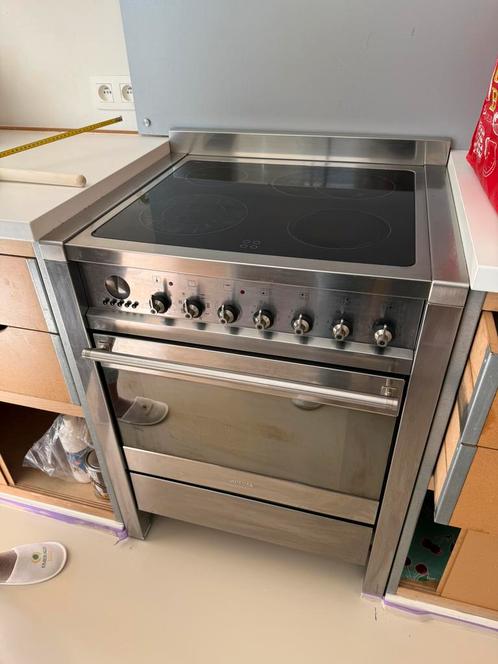 Smeg fornuis elektrisch, Elektronische apparatuur, Fornuizen, Gebruikt, Keramisch, Ophalen