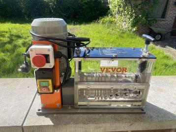 Te Huur:VEVOR Kabelstripper 30meter/min Krachtig & Efficiënt, Doe-het-zelf en Bouw, Ophalen