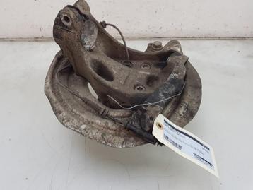 FUSEE RECHTS VOOR BMW 1 serie (F20) (01-2010/06-2019) beschikbaar voor biedingen