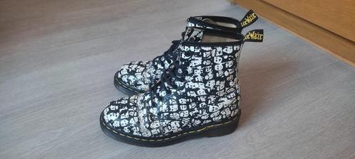 Doc Martens édition limitée Andy Warhol rare vintage, Kleding | Dames, Schoenen, Gedragen, Lage of Enkellaarzen, Wit, Ophalen of Verzenden